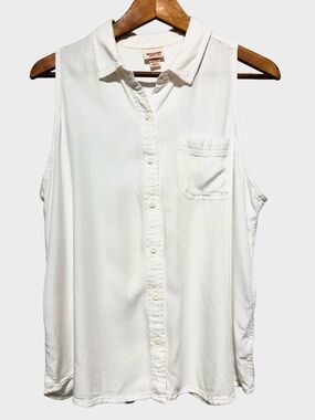 MOSSIMO White Sleeveless Button Front Pocket Blouse Minimalist Shell